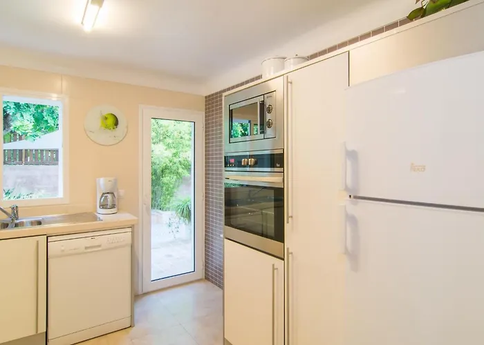 Es Claper Nyaraló *